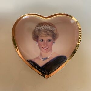 Princess Diana Music Box "Wind Beneath My Wings" No. A8340 1998 Ardleigh Elliott